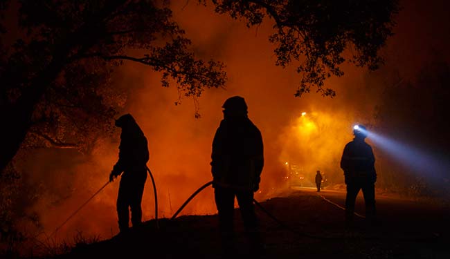 extinción de un incendio foretal