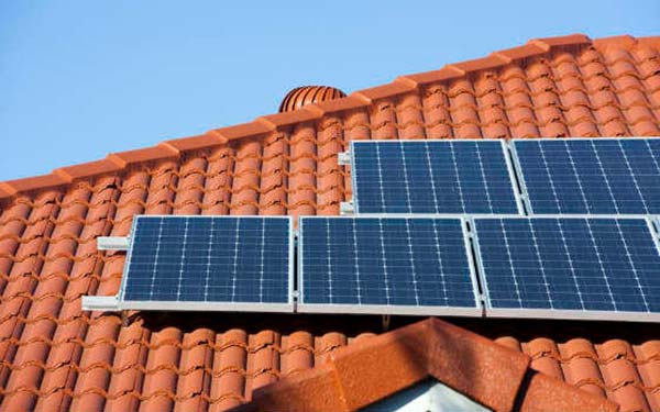 paneles fotovoltaicos en tejado