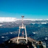 actividad volcanica bajo glaciar antartida Portada