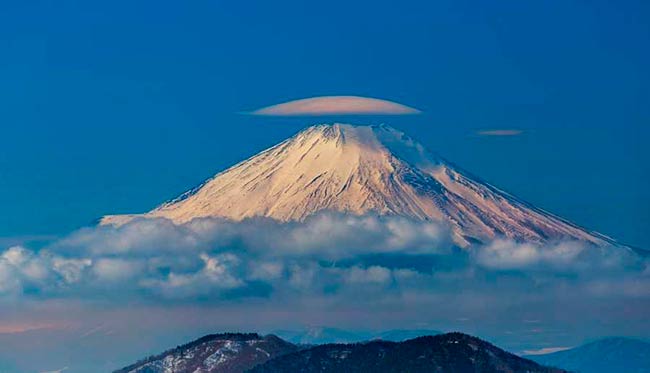 nube lenticular Monte Fuji