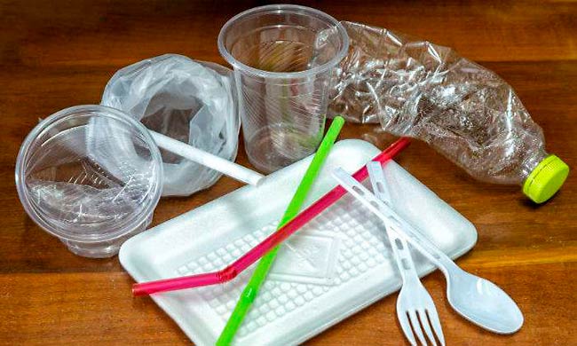 reducir el consumo de plastico de un solo uso