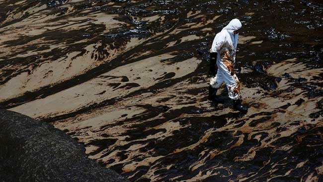 efectos del derrame de petroleo de Repsol en Peru