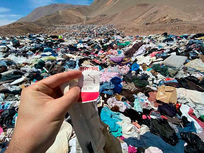 vertedero de ropa en Atacama