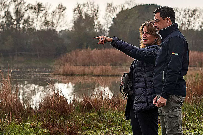 Teresa Rivera visitando Doñana