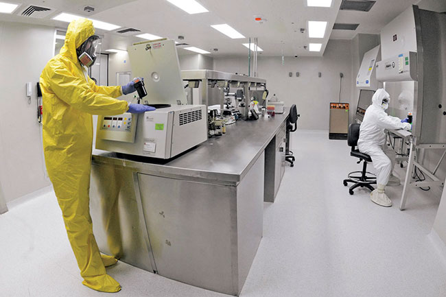 manejo de virus SARS-CoV-2 en laboratorio BSL3