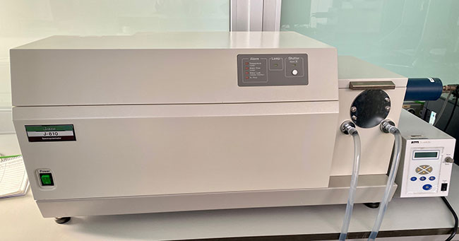 espectropolarímetro Jasco J-810